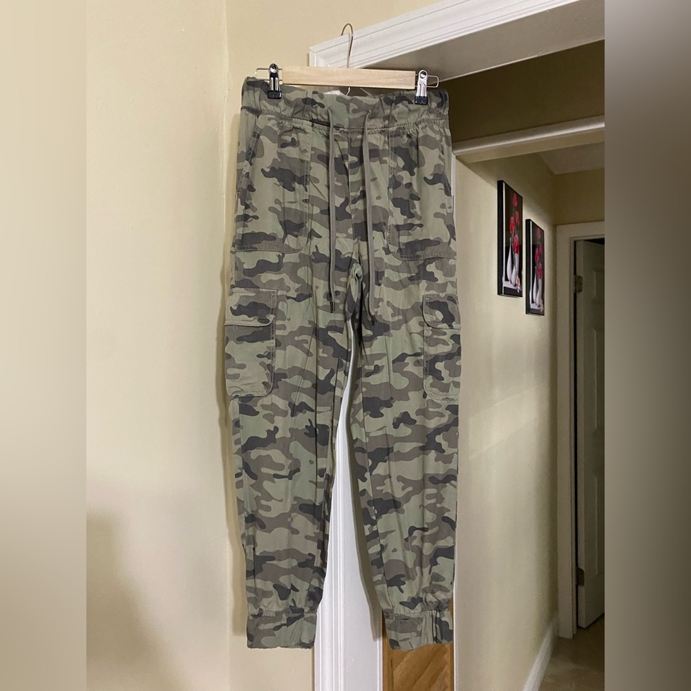 AE pants